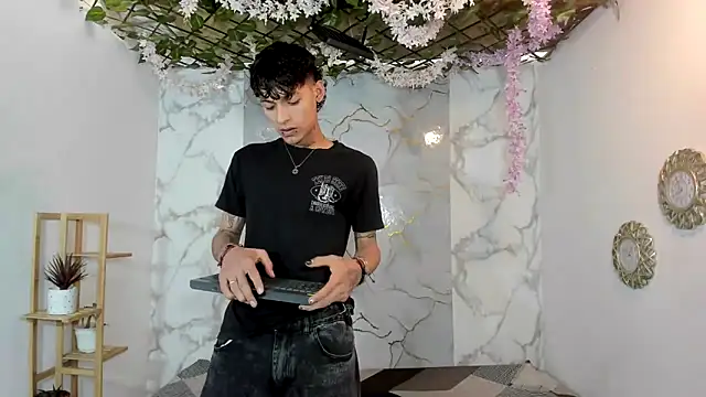 Bastian boyshot77 online show from 10, 5, 2026