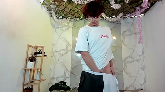 Bastian boyshot77 online show from 17, 5, 2026