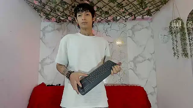 Bastian boyshot77 online show from 17, 4, 2026