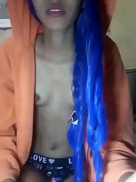 famousfox-69 online show from 4, 10, 2025