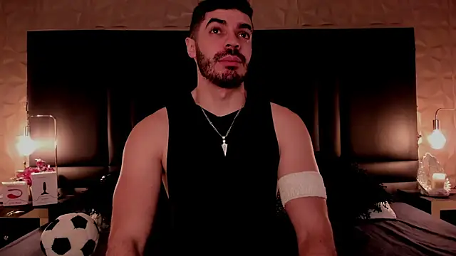 AxelThompson  online show from 13, 11, 2025