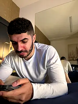 AxelThompson  online show from 15, 11, 2025