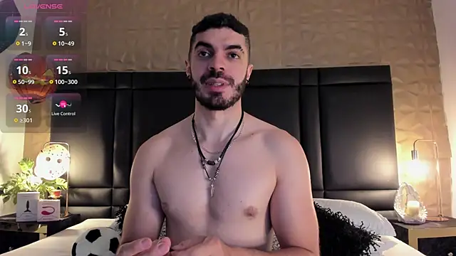 AxelThompson  online show from 31, 10, 2025