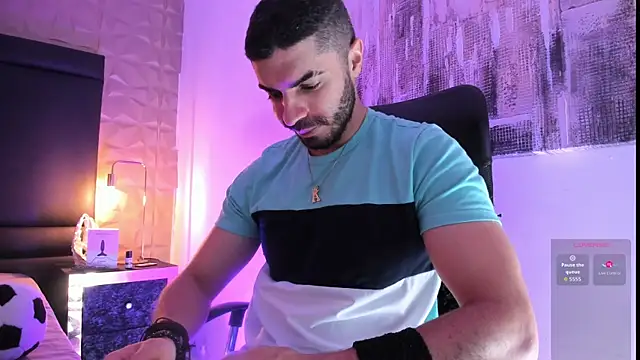 AxelThompson  online show from 19, 9, 2025