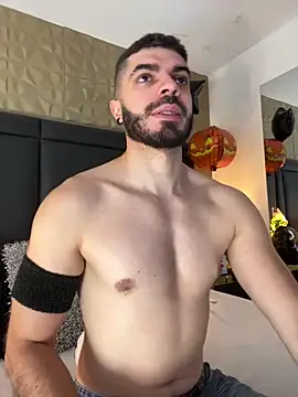 AxelThompson  online show from 20, 10, 2025