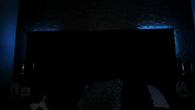 AxelThompson  online show from 14, 11, 2025