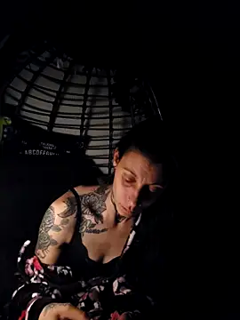 Snapshot of DarkAngelz1 chatting on 26, 11, 2025 DarkAngelz1 online show from 26, 11, 2025