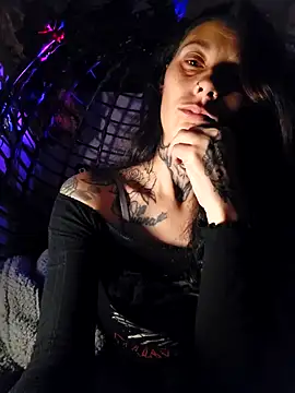 Snapshot of DarkAngelz1 chatting on 20, 10, 2025 DarkAngelz1 online show from 20, 10, 2025