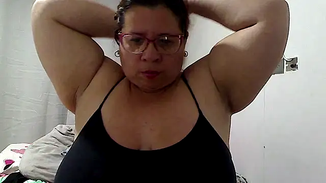Snapshot of luciana69hot chatting on 19, 6, 2026 luciana69hot online show from 19, 6, 2026