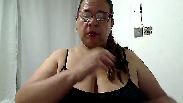 Snapshot of luciana69hot chatting on 27, 6, 2026 luciana69hot online show from 27, 6, 2026