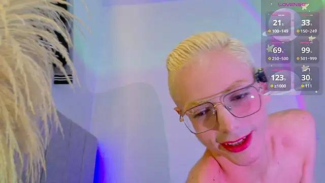 liiamluna  online show from 23, 6, 2026