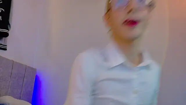 liiamluna  online show from 27, 5, 2026