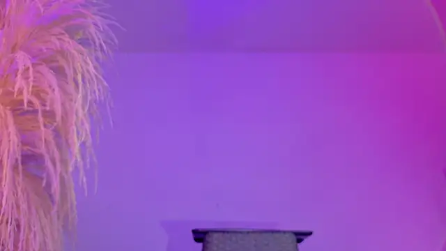 liiamluna  online show from 31, 3, 2026