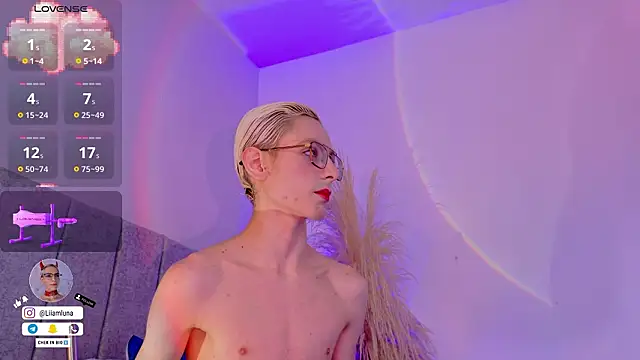Snapshot of liiamluna_ chatting on 26, 2, 2026 liiamluna online show from 26, 2, 2026