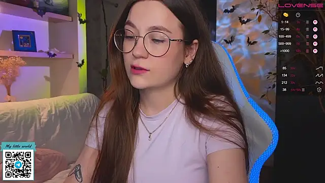 mia here online show from 30, 10, 2025