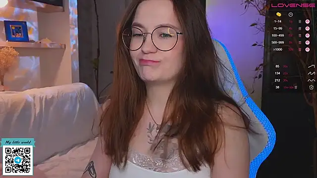 mia here online show from 27, 11, 2025