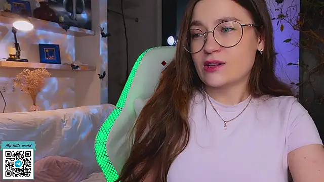 mia here online show from 26, 10, 2025