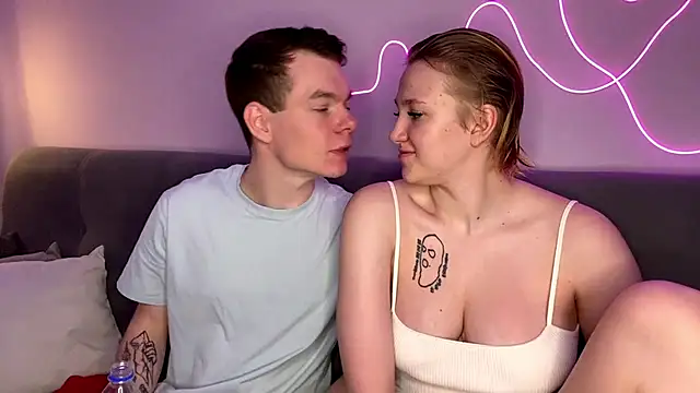 julielourens online show from 6, 10, 2025