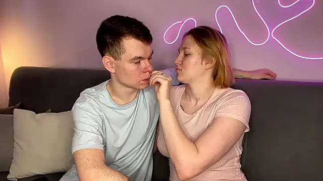 julielourens online show from 14, 11, 2025