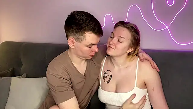 julielourens online show from 4, 11, 2025