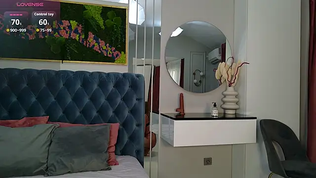 SiennaPierce online show from 15, 4, 2026