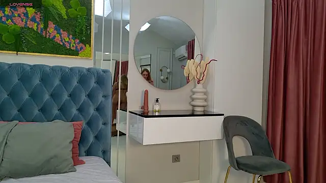 SiennaPierce online show from 23, 3, 2026