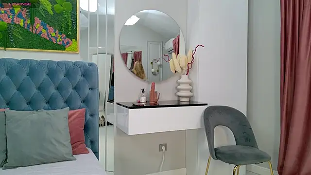 SiennaPierce online show from 9, 10, 2025