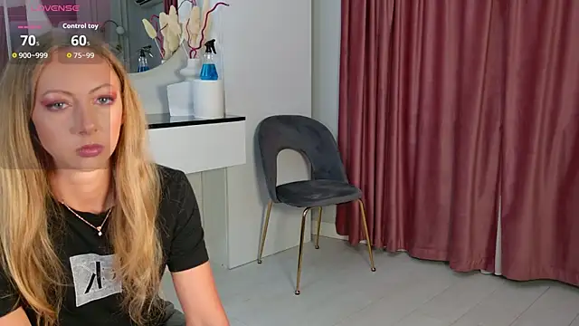 Snapshot of SiennaPierce chatting on 15, 7, 2026 SiennaPierce online show from 15, 7, 2026