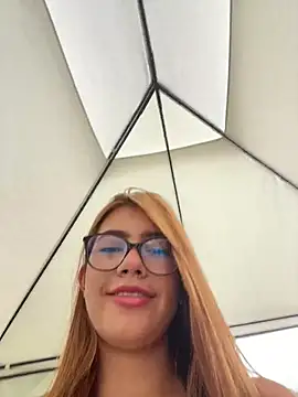 sara calderon online show from 12, 2, 2026