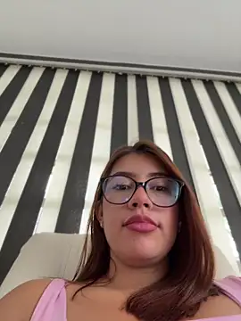 sara calderon online show from 15, 4, 2026