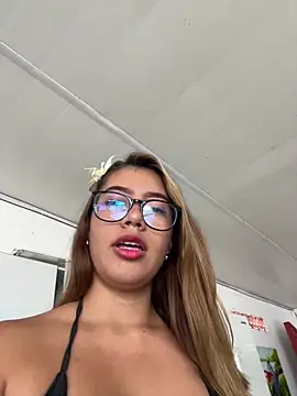 sara calderon online show from 11, 11, 2025