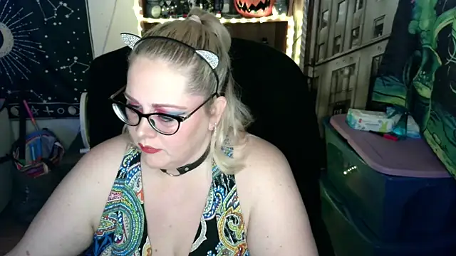 Kinky Witch online show from 11, 5, 2026