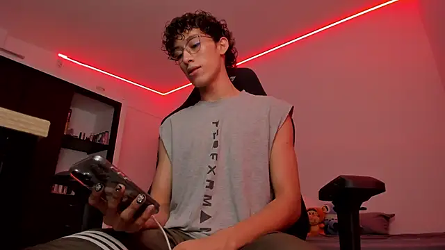 velvet skyn online show from 8, 10, 2025