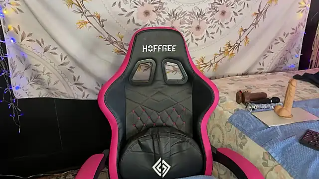 BossMomma0387 online show from 14, 12, 2025