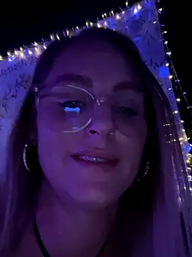 BossMomma0387 online show from 10, 9, 2025