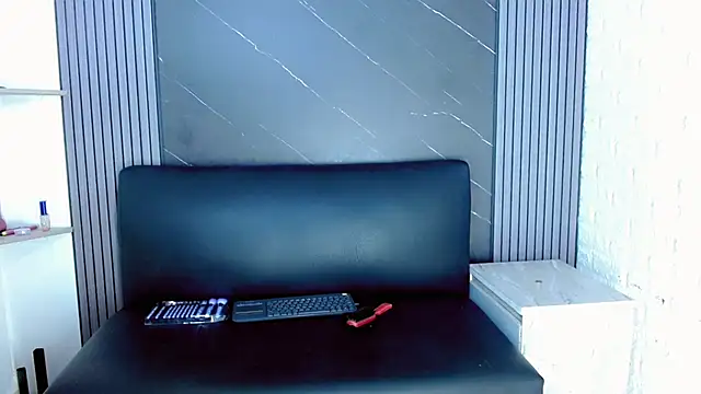 Raven Doll19 online show from 14, 4, 2026