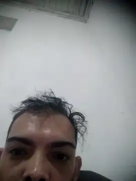 Snapshot of GuilhermeYuree chatting on 13, 9, 2025 GuilhermeYuree online show from 13, 9, 2025