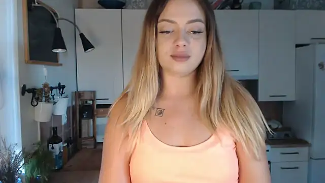 Snapshot of BuffyxLUST chatting on 25, 9, 2025 BuffyxLUST online show from 25, 9, 2025