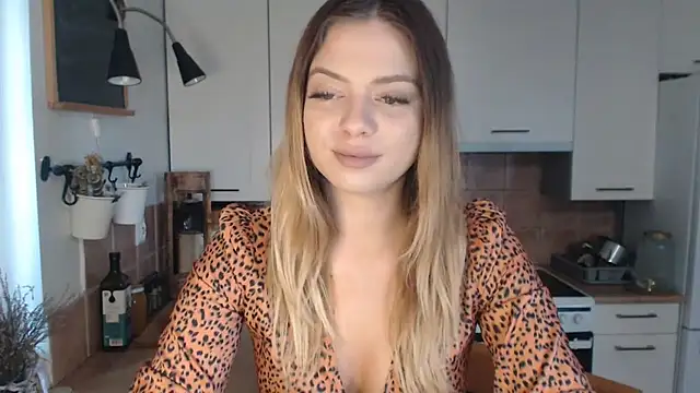 Snapshot of BuffyxLUST chatting on 29, 9, 2025 BuffyxLUST online show from 29, 9, 2025