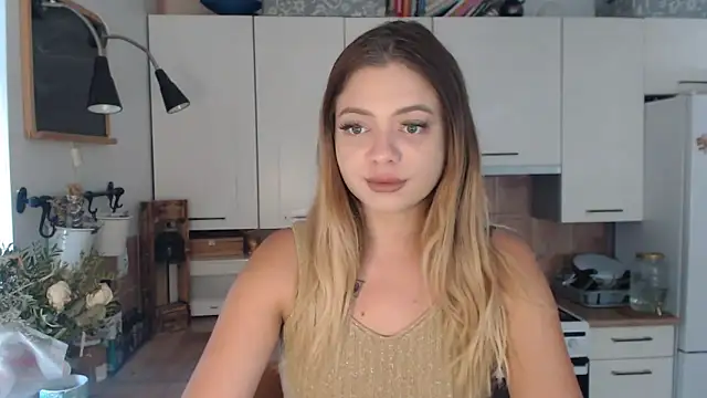 Snapshot of BuffyxLUST chatting on 23, 9, 2025 BuffyxLUST online show from 23, 9, 2025