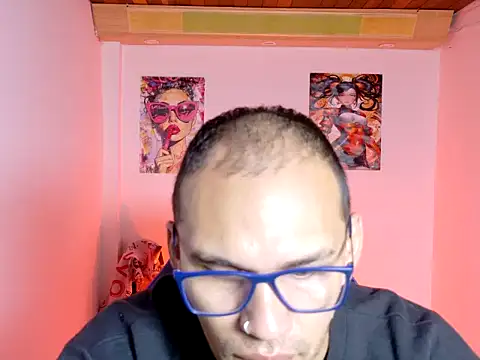 Snapshot of DOBLEWYOSK69G chatting on 9, 2, 2026 DOBLEWYOSK69G online show from 9, 2, 2026