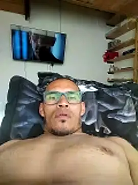 Snapshot of DOBLEWYOSK69G chatting on 5, 2, 2026 DOBLEWYOSK69G online show from 5, 2, 2026