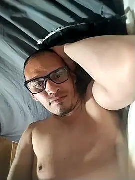 Snapshot of DOBLEWYOSK69G chatting on 7, 2, 2026 DOBLEWYOSK69G online show from 7, 2, 2026