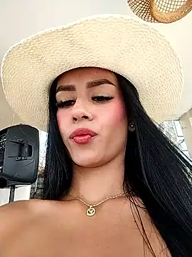 Juliana Xander online show from 17, 9, 2025