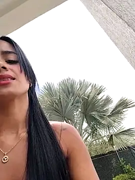 Juliana Xander online show from 13, 10, 2025