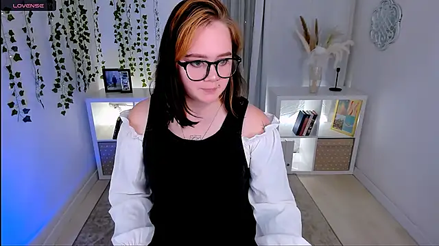 lunaalli online show from 11, 10, 2025