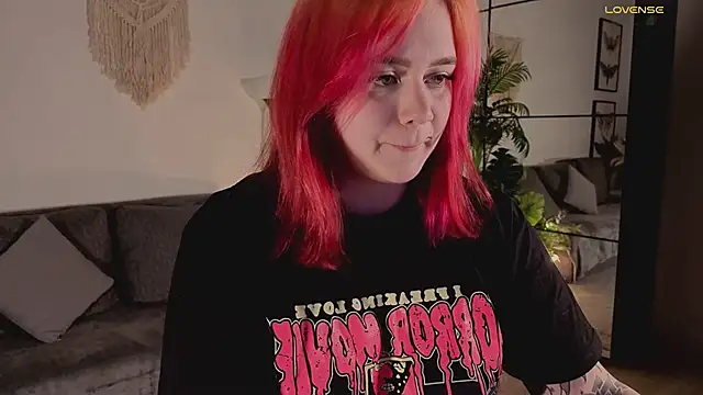 lunaalli online show from 5, 4, 2026