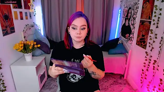 lunaalli online show from 29, 11, 2025