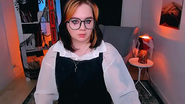 lunaalli online show from 24, 10, 2025