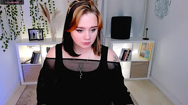 lunaalli online show from 16, 10, 2025